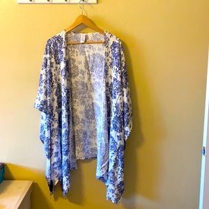 Xhilaration Target brand Print Kimono Beach Cover-up( extra small/ small)